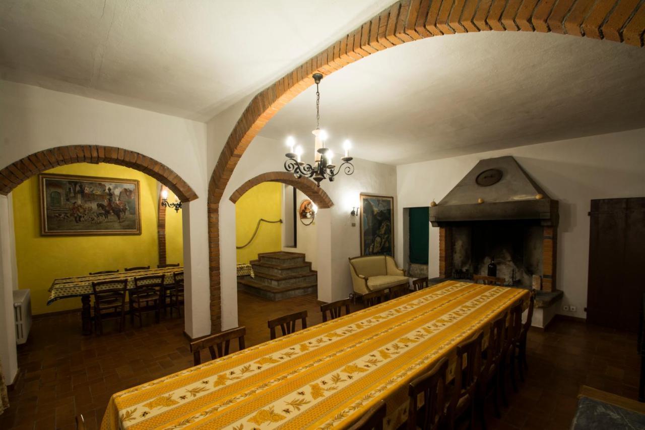 Casa Vacanze Villa Giusterna Monte Benichi Exteriör bild